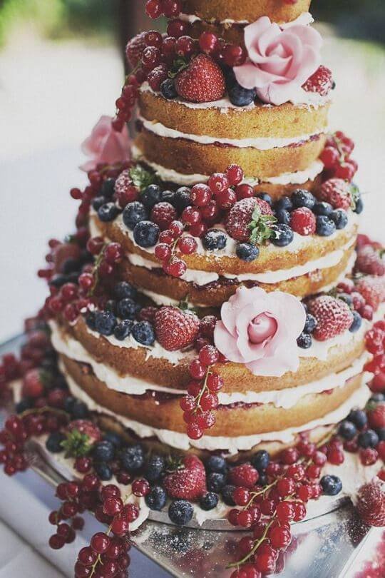 Bolo de Casamento Naked com Frutas